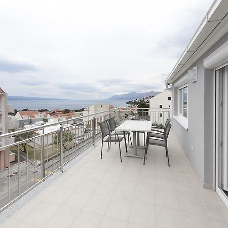 Apartments Villa Klara Baška Voda エクステリア 写真