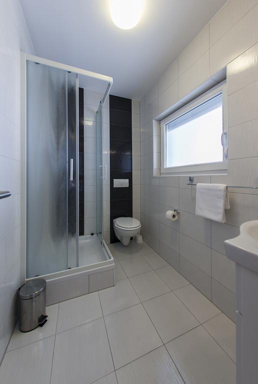 Apartments Villa Klara Baška Voda エクステリア 写真
