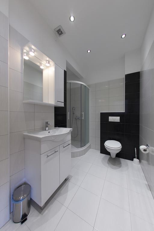 Apartments Villa Klara Baška Voda エクステリア 写真